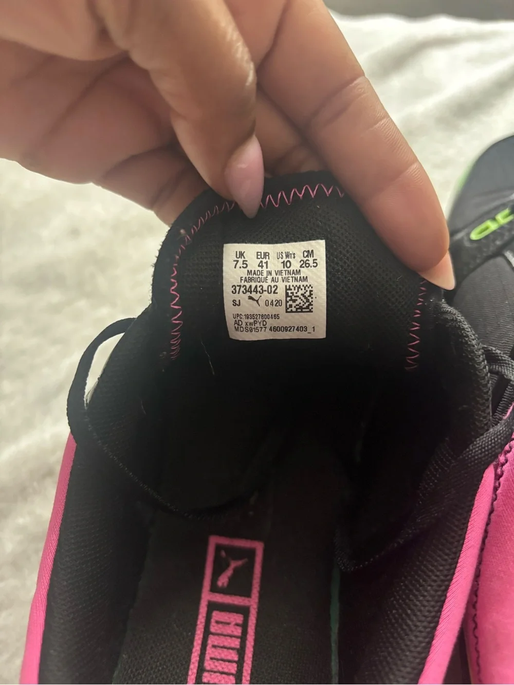 PUMA Women Mile Rider Sunny Getaway Black Neon Accent Sneakers Size 10